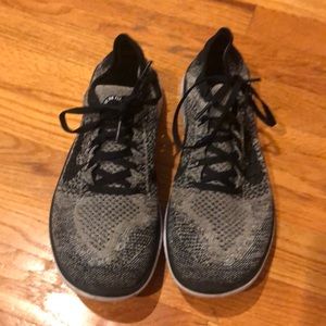 Nike free rn flyknit